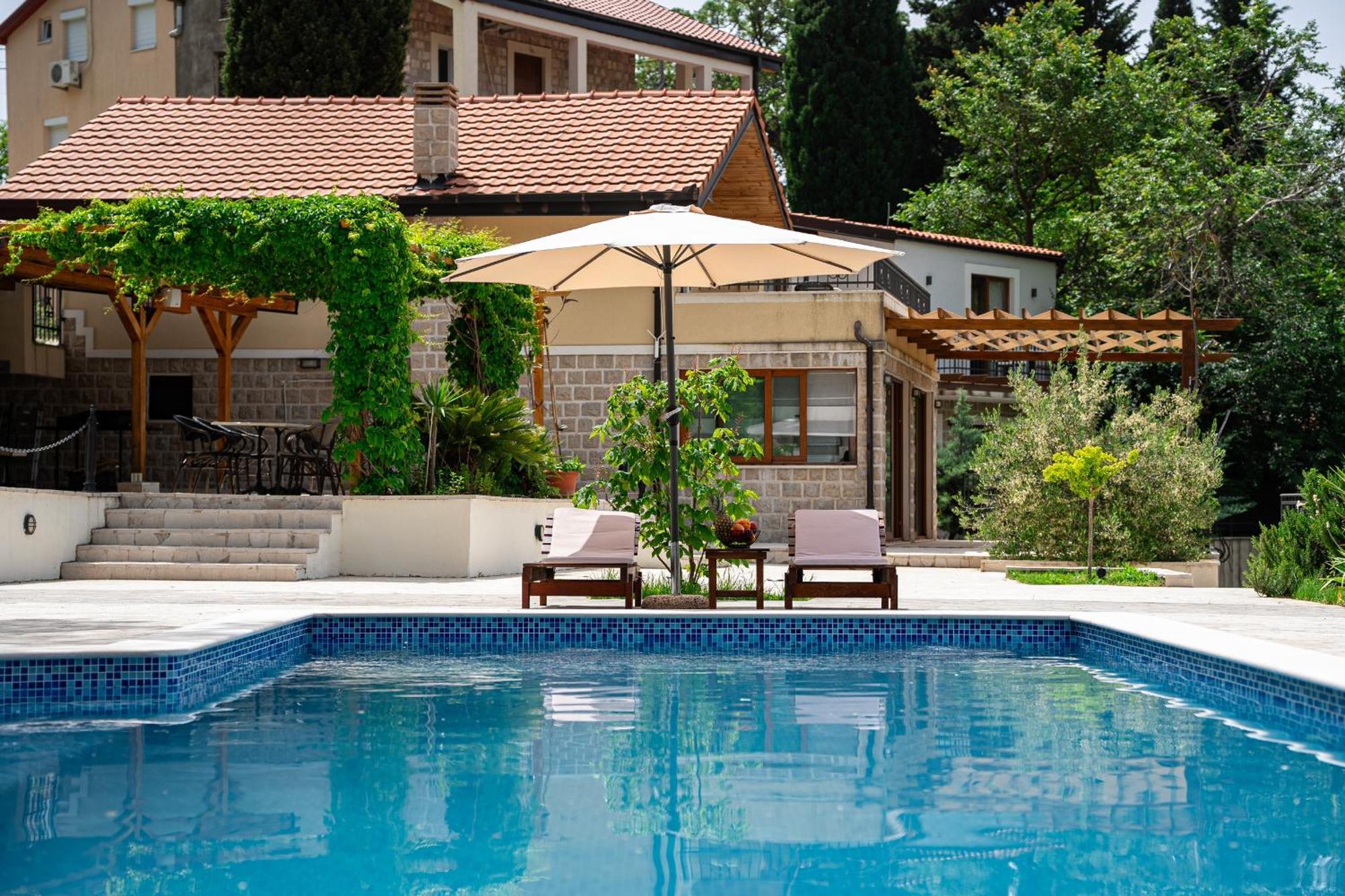 Sunset & Sunrise Villas In Stanisici-Two Villas With Common Pool Budva Exterior foto