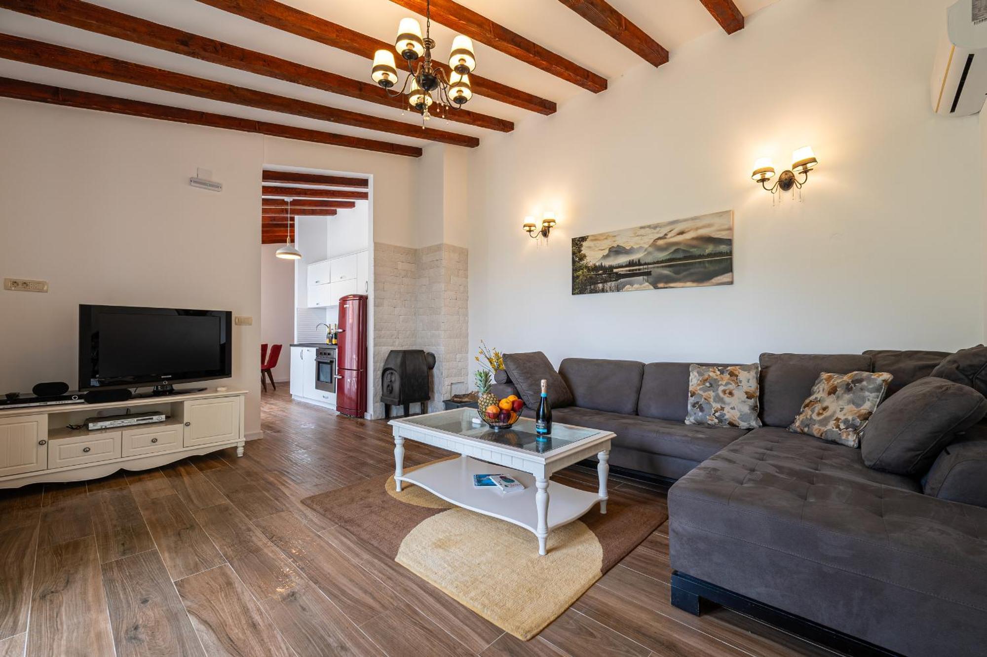 Sunset & Sunrise Villas In Stanisici-Two Villas With Common Pool Budva Exterior foto