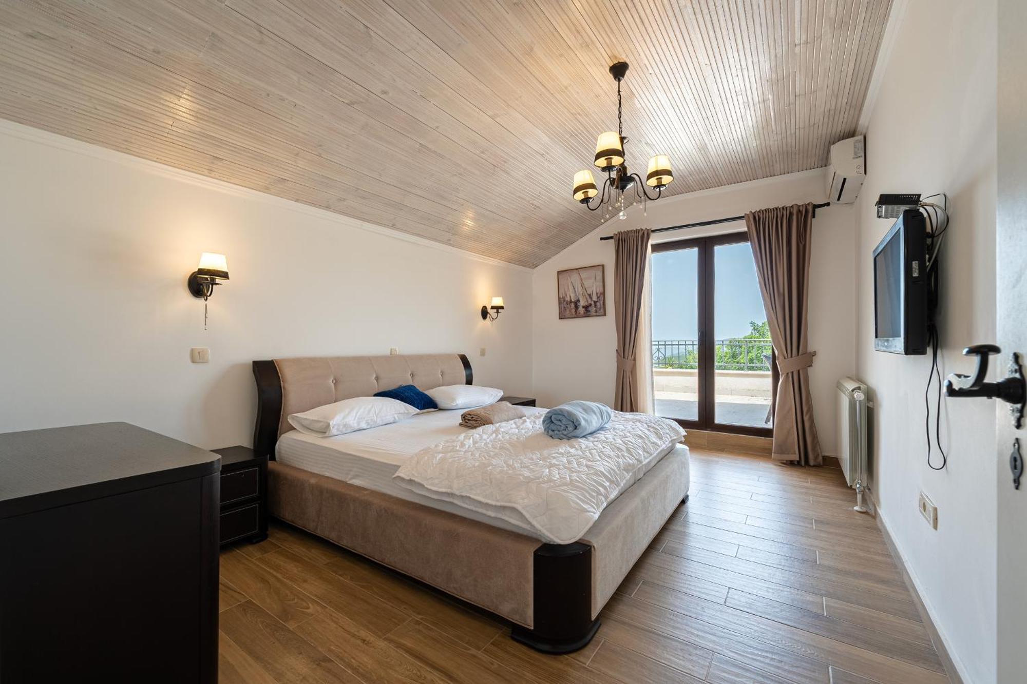Sunset & Sunrise Villas In Stanisici-Two Villas With Common Pool Budva Exterior foto