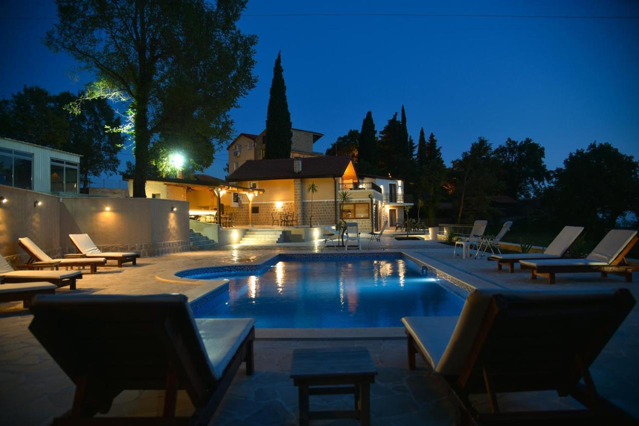 Sunset & Sunrise Villas In Stanisici-Two Villas With Common Pool Budva Exterior foto