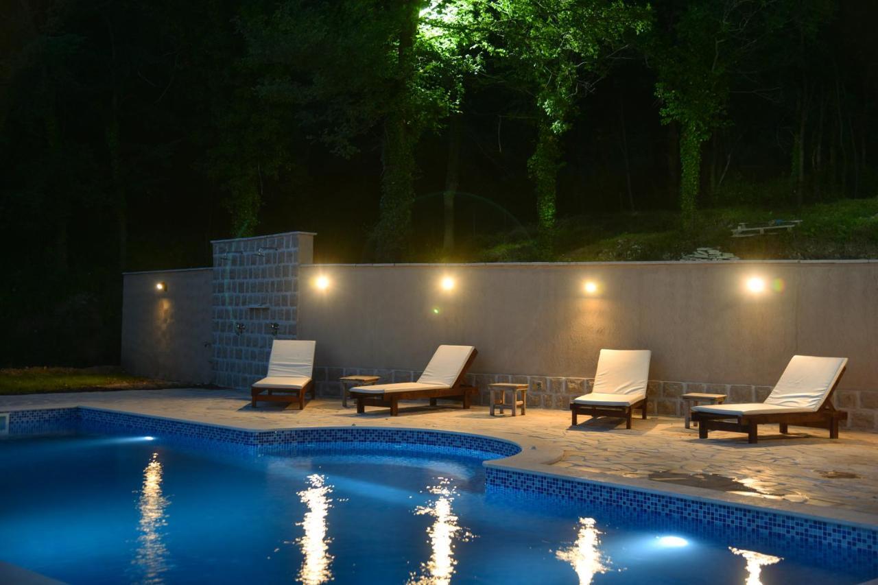 Sunset & Sunrise Villas In Stanisici-Two Villas With Common Pool Budva Exterior foto